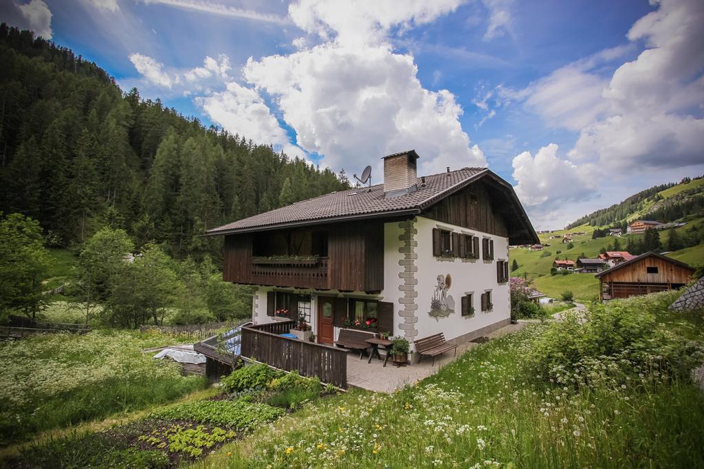 Casa Serac' La Valle Eksteriør billede